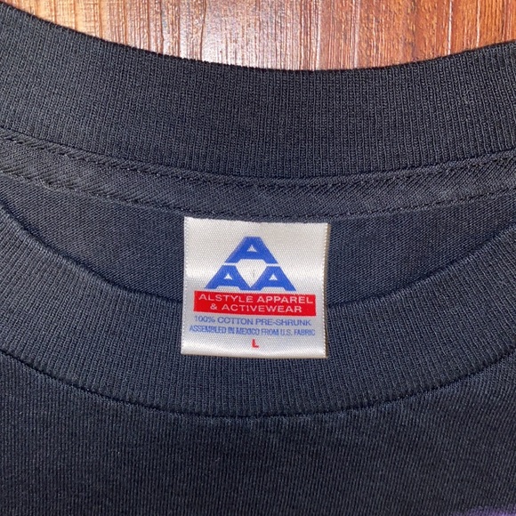 WWF Shirt - Picture 5 of 7